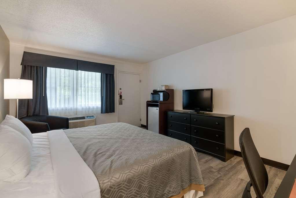 Econo Lodge Оберн Номер фото